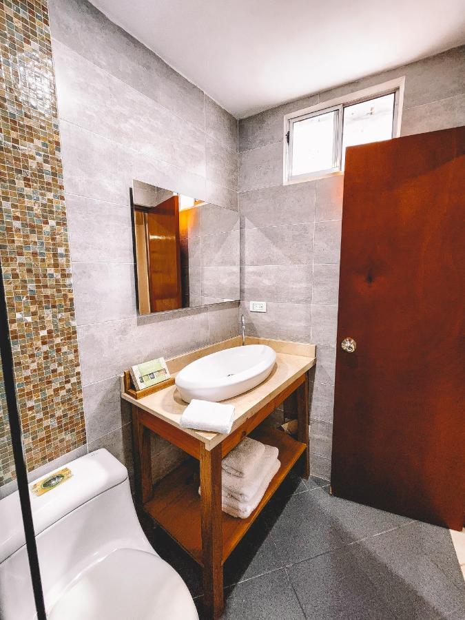 Hotel Radoa El Banco  Екстериор снимка
