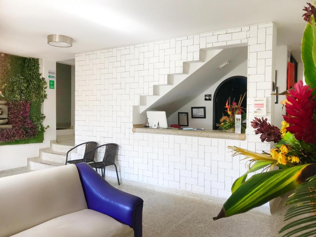 Hotel Radoa El Banco  Екстериор снимка